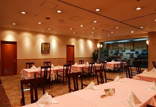 Okayama Royal Hotel Buitenkant foto